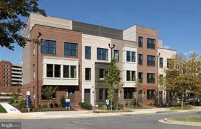 Photo of 913 King Farm Blvd. Rockville MD 20850